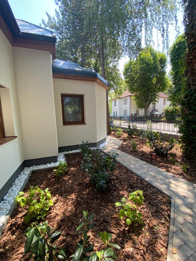 Karinthy Haz Guest House Siofok Luaran gambar